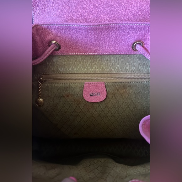 Beautiful HTF Pink Suede & Leather GUCCI Backpack w/Bamboo handle and Closures - Picture 11 of 12